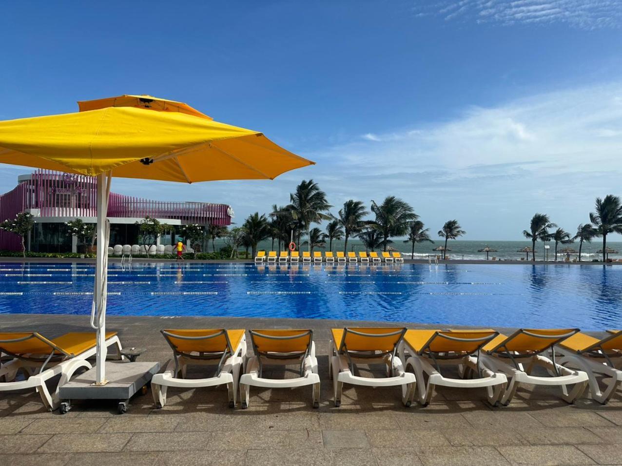 Oceanami Resort & Beach Club Лонгхай Экстерьер фото